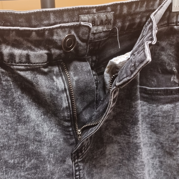 (2 Pairs)(Same Sz) Black & Gray/Blue Jeans (Waist 34) - Picture 8 of 12
